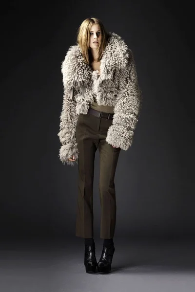 Look 11